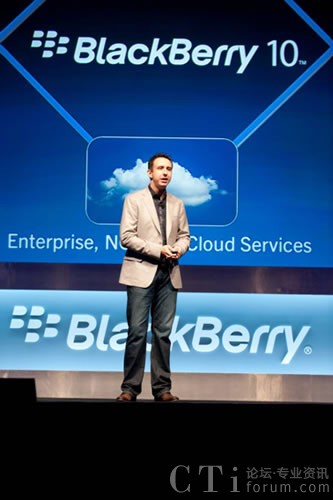 RIM公司網(wǎng)絡技術副總裁 George Staikos 主題演講