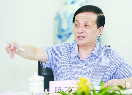 ȫ���˴�������������볣ί��ԭ�����f(xi��)����ϯ��f־