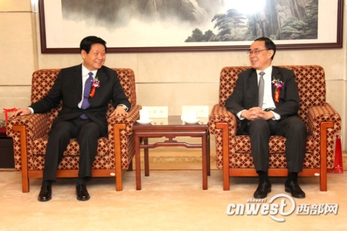 ���ʡί����ӛ��ʡ�L�w�����c�Ї�(li��n)ͨ������(j��ng)��������ͨ����